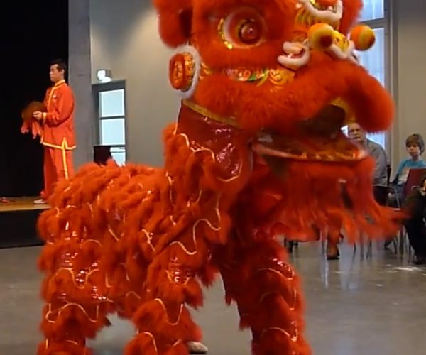 Chinese-Lion-Dancers