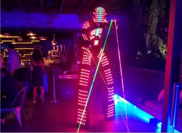 LED-Stilt-Robots.jpg