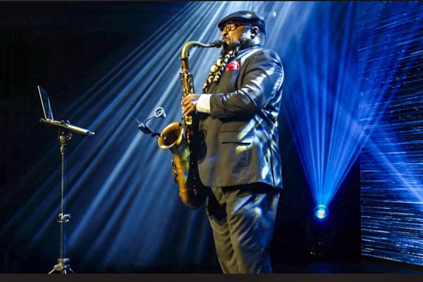 Sylvester Jones a solo saxophone player for any corporate event, wedding or party